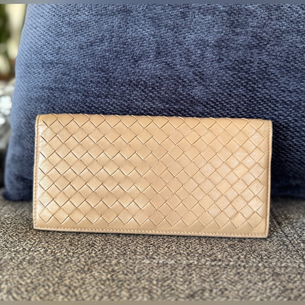 Bottega Veneta Intrecciato Leather Long Flap Wallet - Picture 3 of 13